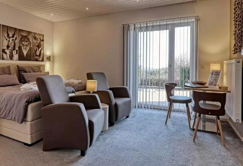 Hotelli Suit  & Frühstück Zum Latschen   Adults Only