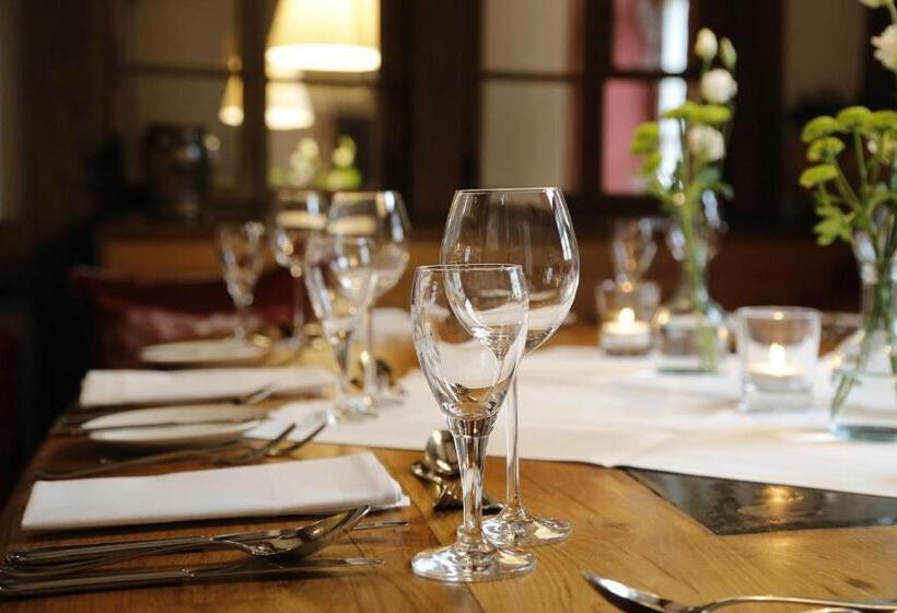 בית מלון כפרי Weinhaus Henninger