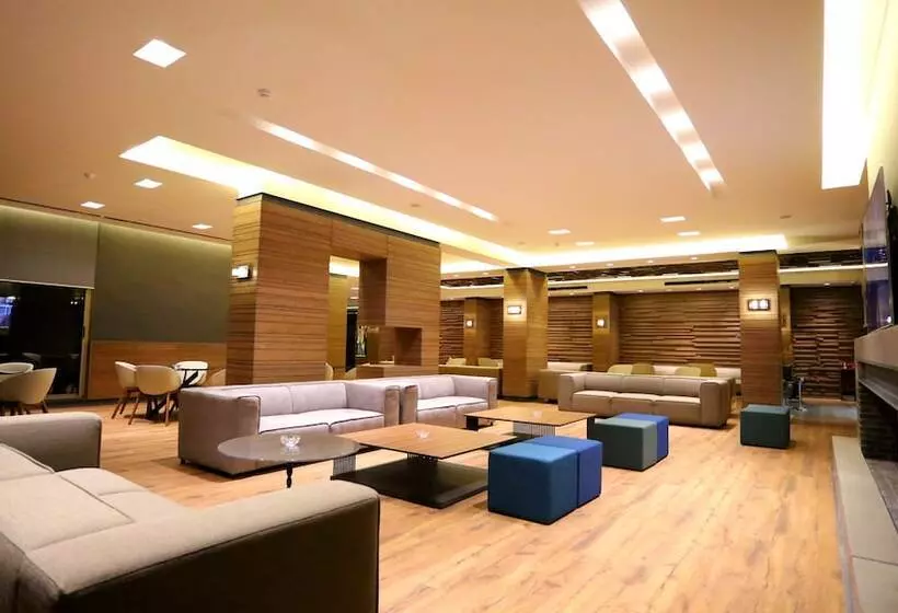 Mist Hotel & Spa