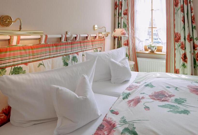 Romantik Hotel & Restaurant Hirsch