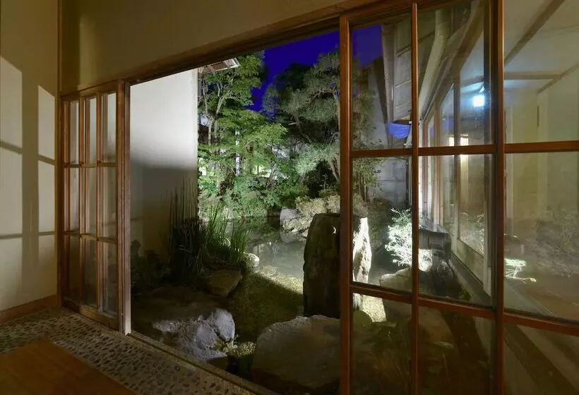 Zen Hostel