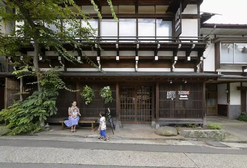 Zen Hostel