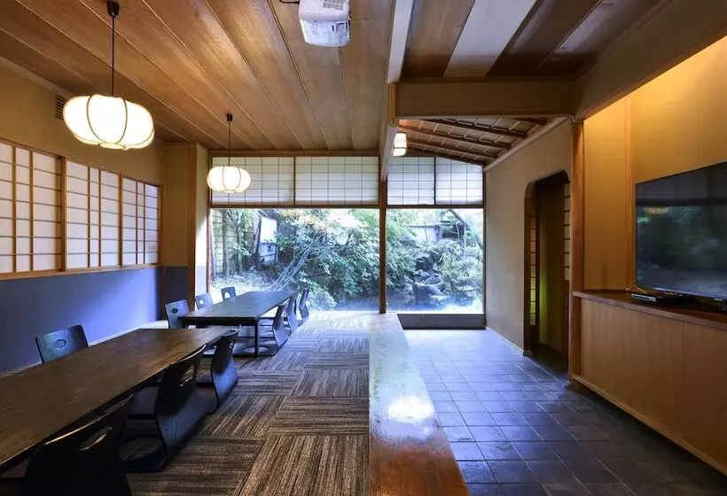 Zen Hostel