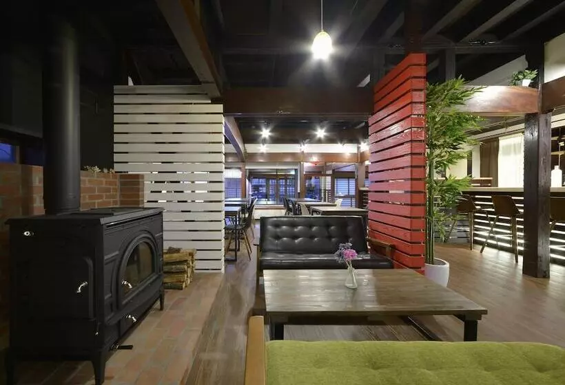 Zen Hostel