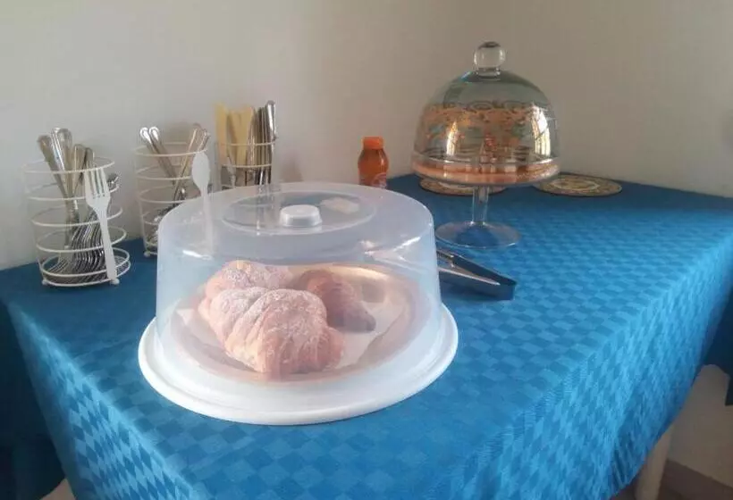 Bed & Breakfast Suite
