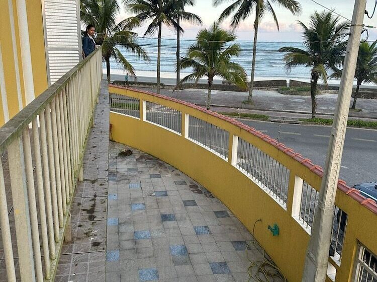 Hostel Encanto De Mongagua