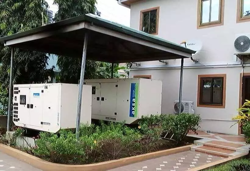 ホテル Adwoa Asantewaa Memorial