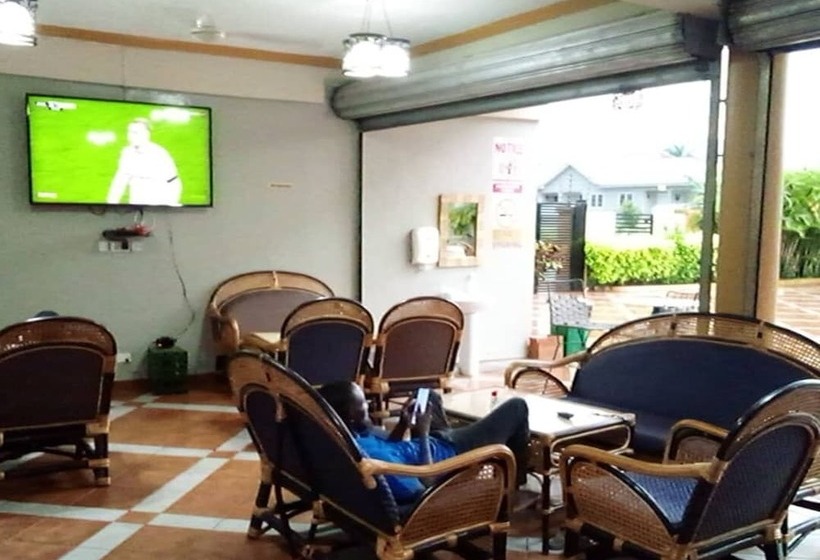 Отель Adwoa Asantewaa Memorial