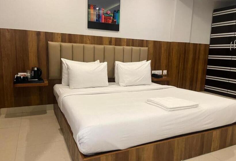 هتل Avenue Suites Near International Airport Bangalore