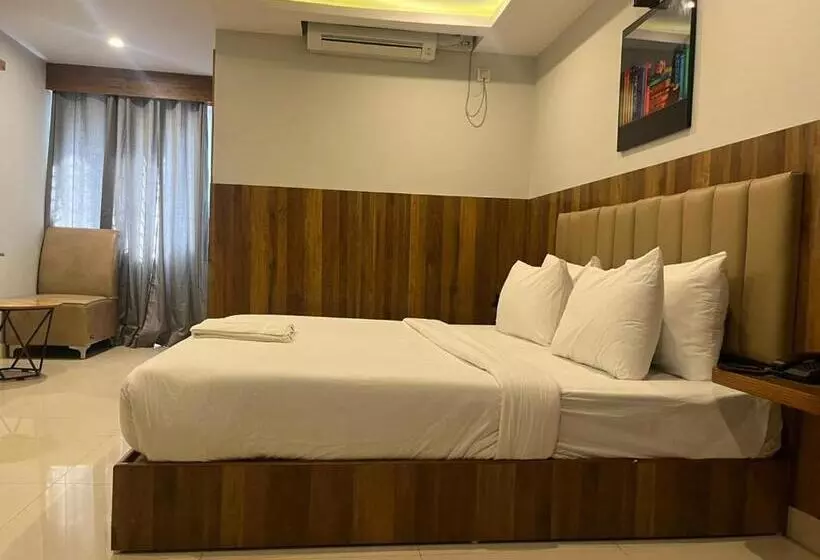 ホテル Avenue Suites Near International Airport Bangalore
