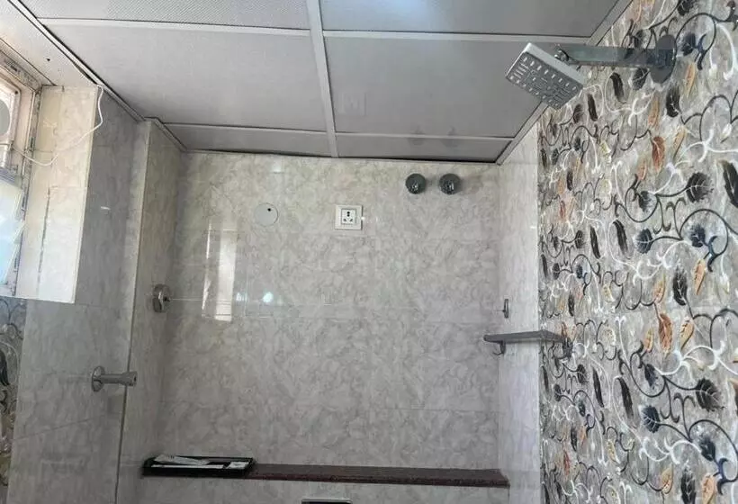 ホテル Avenue Suites Near International Airport Bangalore