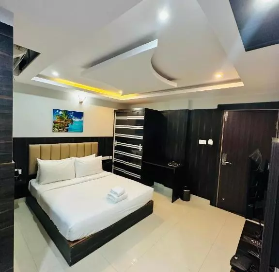 ホテル Avenue Suites Near International Airport Bangalore