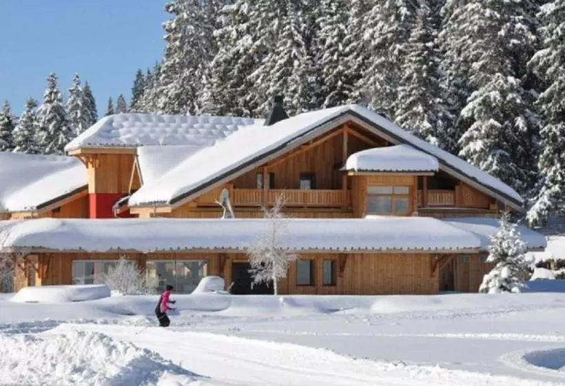 Hotelli Les Roches 1500