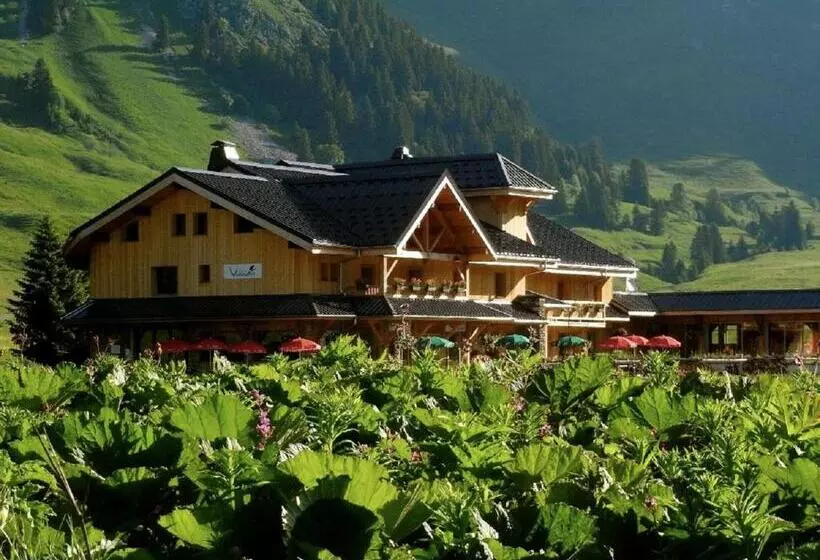 Hotelli Les Roches 1500