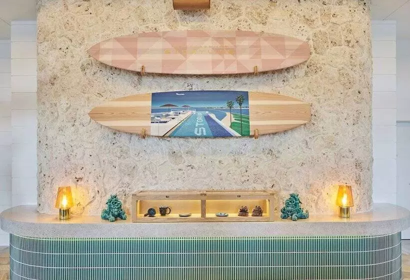 ホテル The Senagajima Storyline