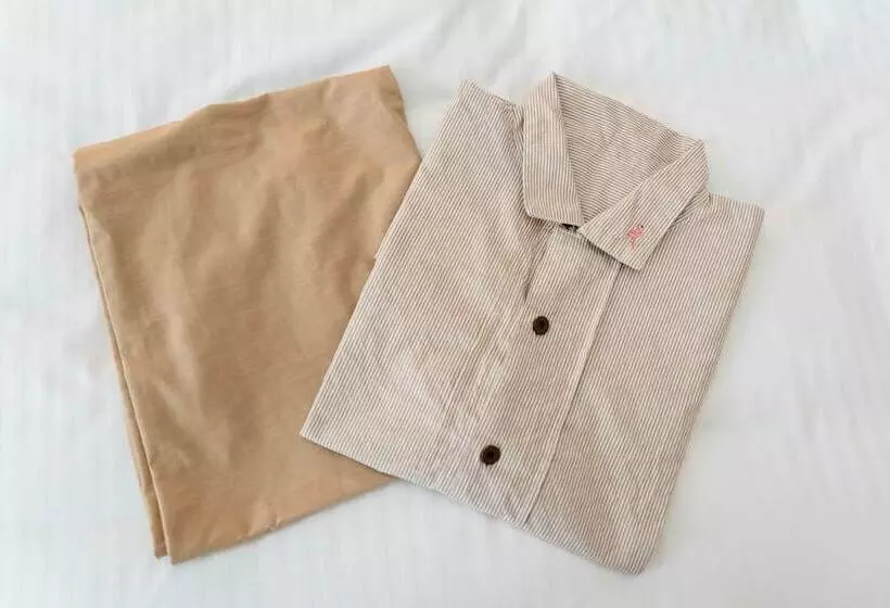 ホテル The Senagajima Storyline