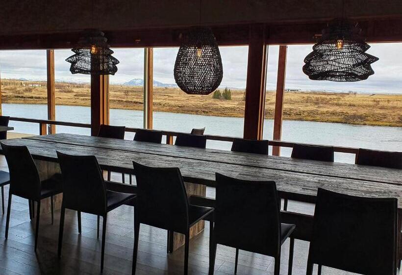 هتل West Ranga Lodge