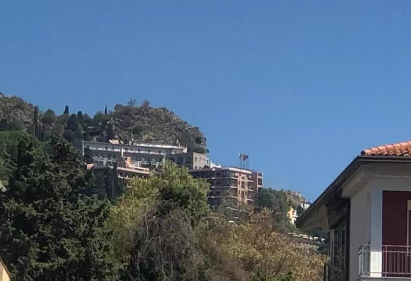 ペンション La Ginestra