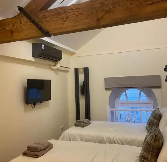Top Tip Rooms Newmarket