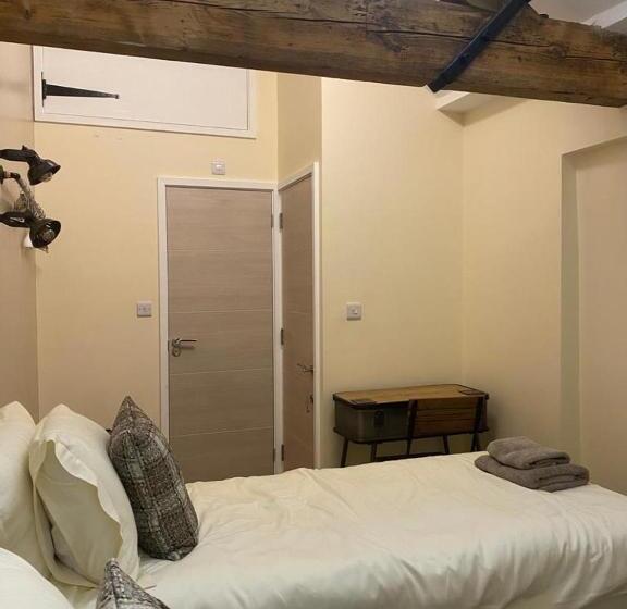 Top Tip Rooms Newmarket