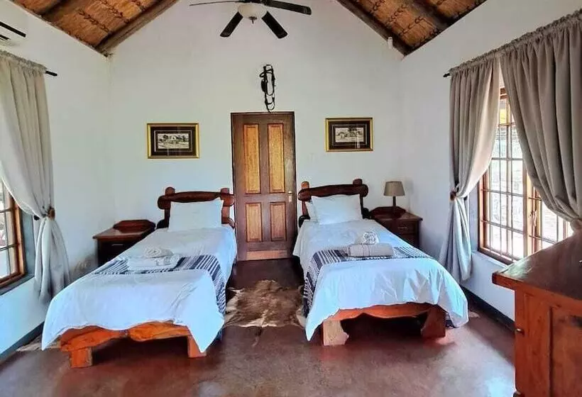 ホテル Trekpad Safaris