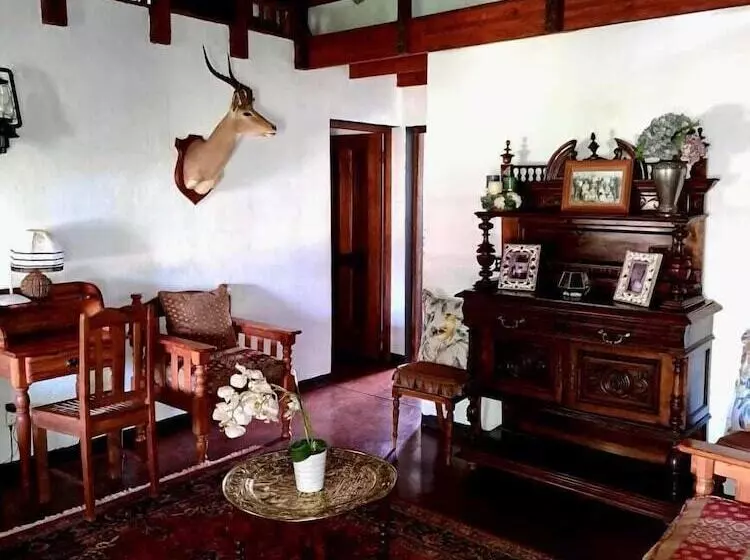 ホテル Trekpad Safaris