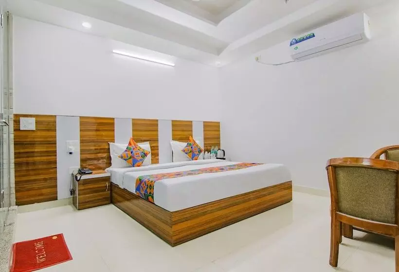 Fabhotel Gp Royal