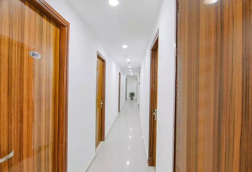 Fabhotel Gp Royal