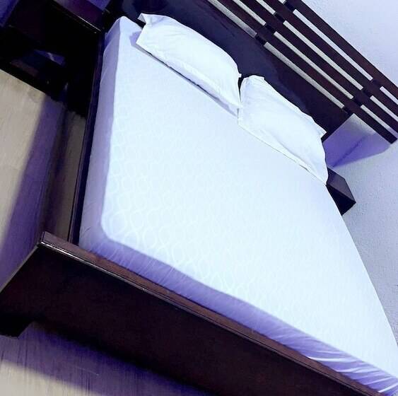 هتل Résidence Aïcha Tambacounda