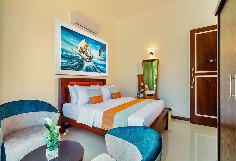 Hotelli The Palace By Ocean