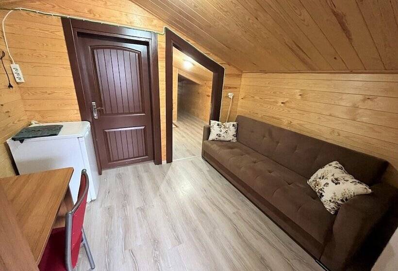 ホテル Uzungol Cerrahpasa Suites