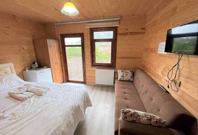 ホテル Uzungol Cerrahpasa Suites