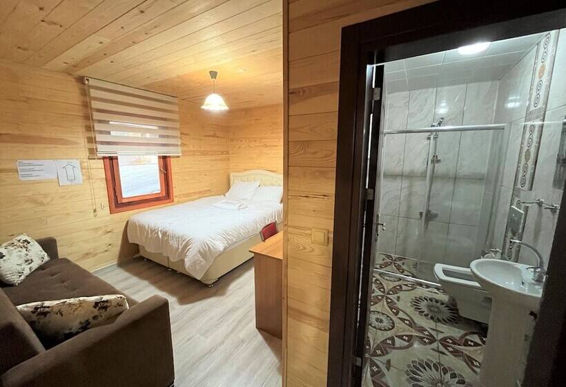 ホテル Uzungol Cerrahpasa Suites