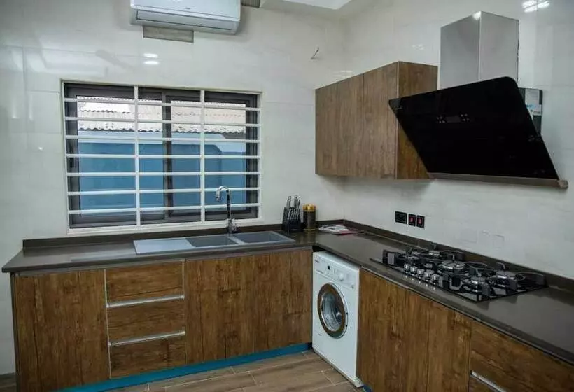 Js Way Apartments And Executive