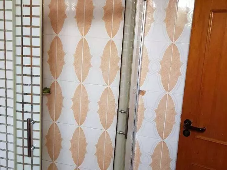 Majatalo Room In Guest Room   Renajoe Exclusive Guesthouse Tema Community 9