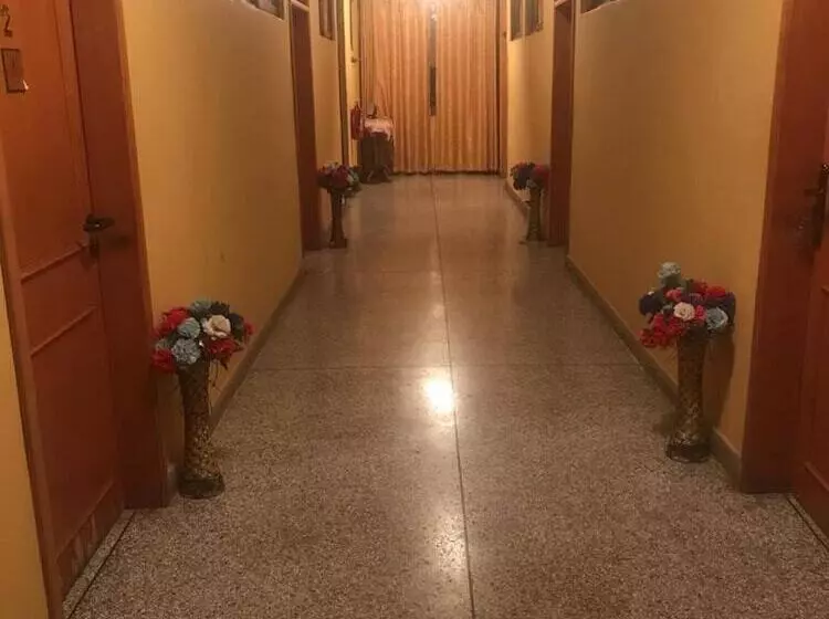 Majatalo Room In Guest Room   Renajoe Exclusive Guesthouse Tema Community 9