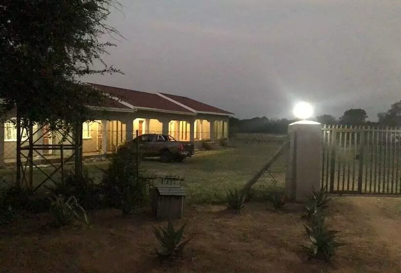 پانسیون Wanakah Estate Guesthouse