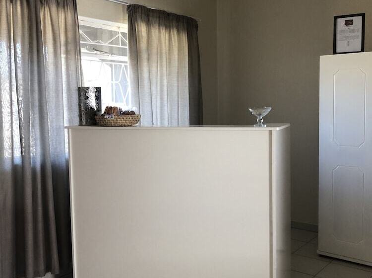 پانسیون Wanakah Estate Guesthouse