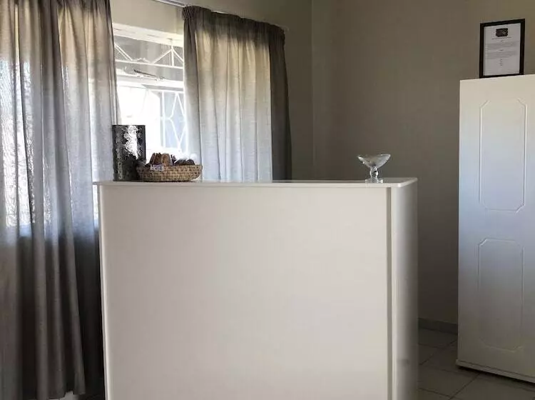 پانسیون Wanakah Estate Guesthouse