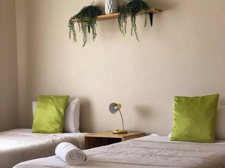 پانسیون Wanakah Estate Guesthouse