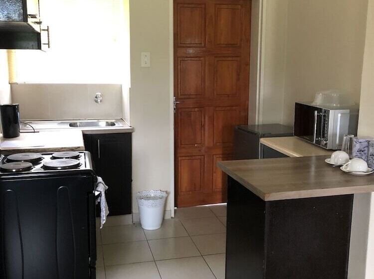 پانسیون Wanakah Estate Guesthouse