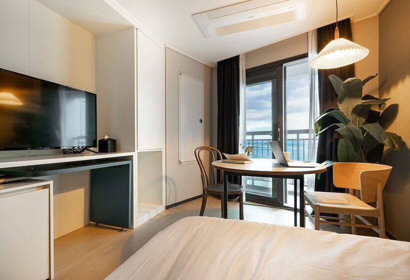 Urbanstay Sokcho Beach C