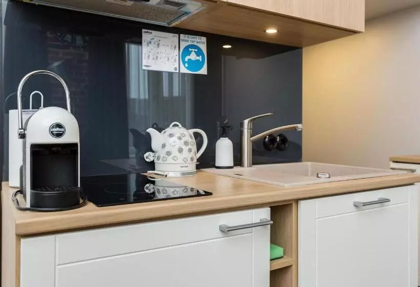 Angleterre Apartments