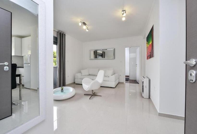 Apartments Sun Resort Nikolina