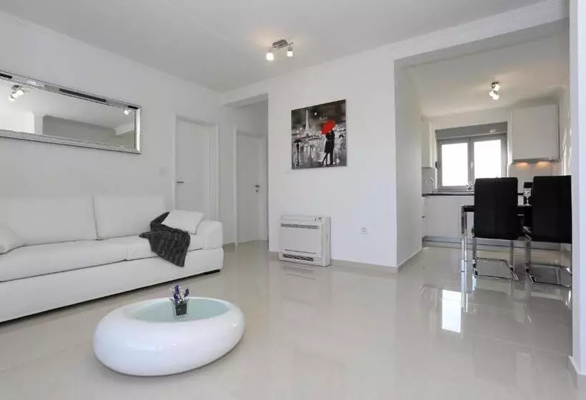 Apartments Sun Resort Nikolina