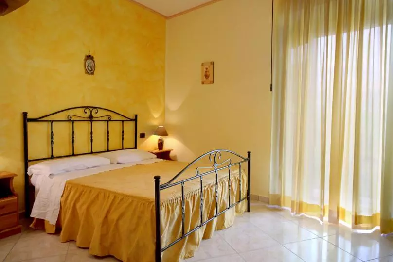Aamiaismajoitus (B&B) La Perla Del Sannio