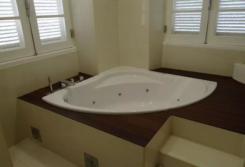 هتل Casa Rosa