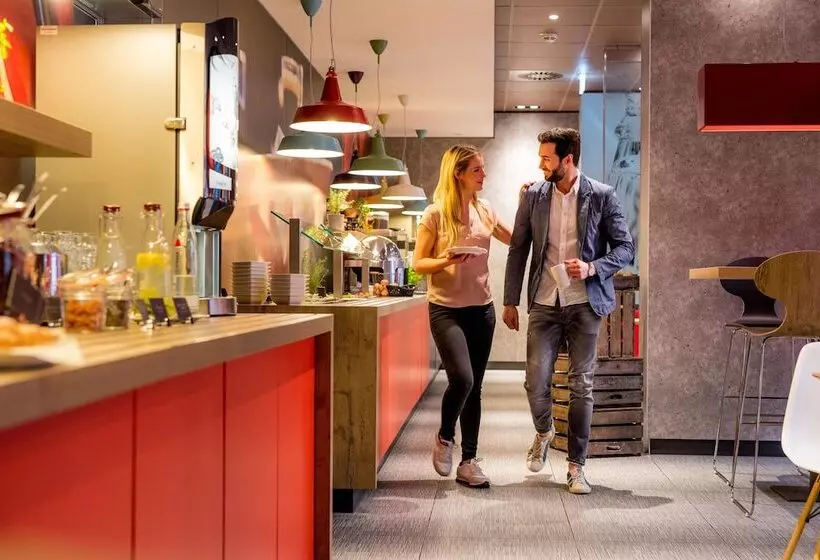 Hotelli Ibis Leipzig City