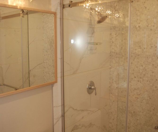 酒店 Northern Shores Lodge