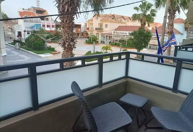هتل Ocean Suites